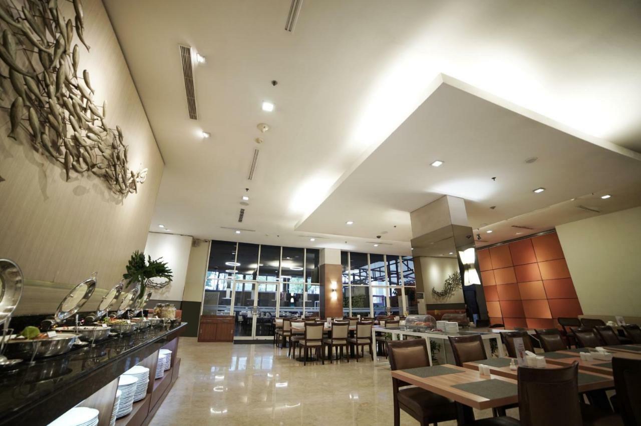 Park Hotel Cawang Jakarta Extérieur photo