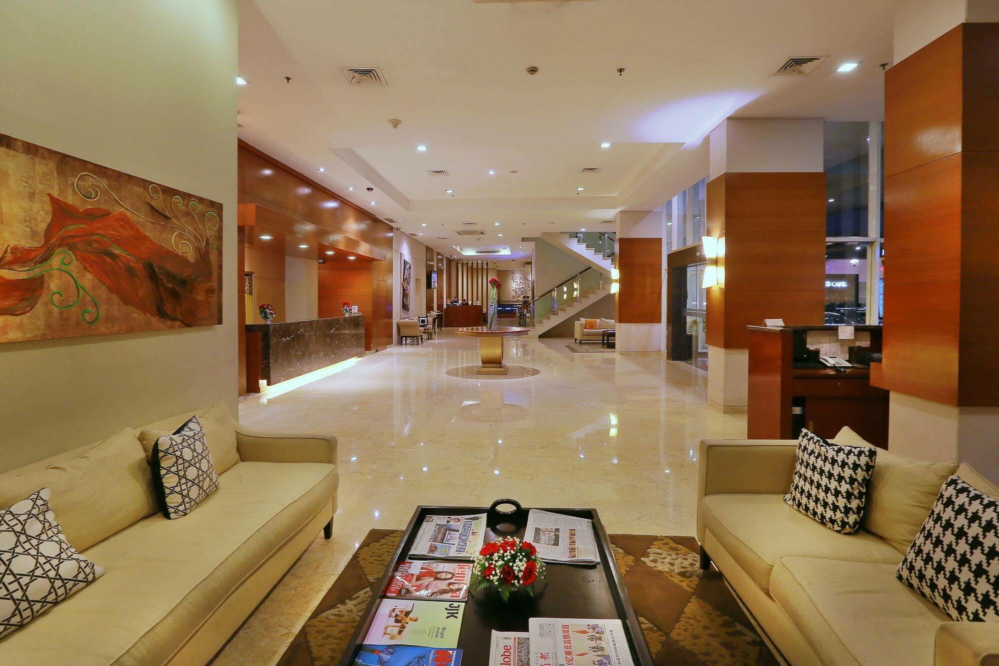 Park Hotel Cawang Jakarta Extérieur photo